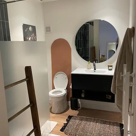 Проживание в семье Privative