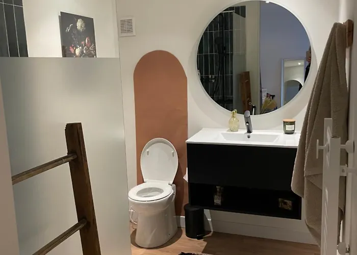 Проживание в семье Privative